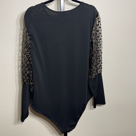 SHEIN Curve Sexy Bodysuit Tops Contrast Mesh Sleeve Belle Cuff Black Gol… - Picture 5 of 5